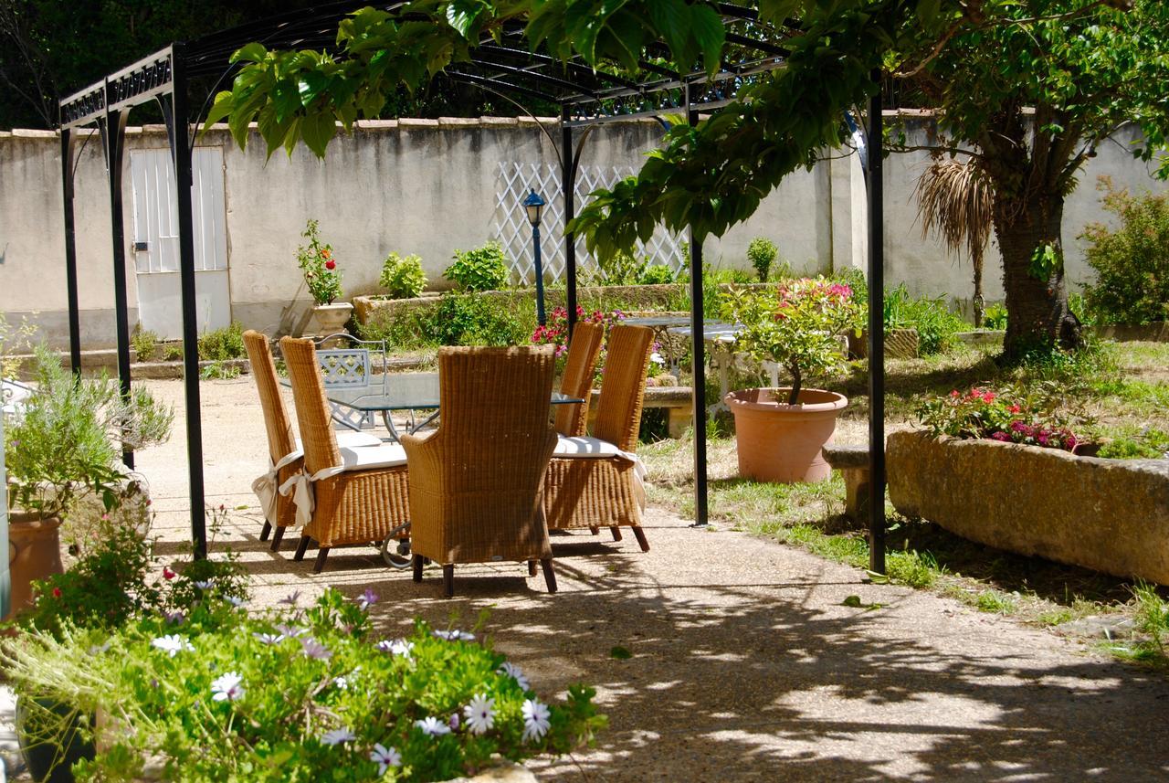 Le Mas Marguerite Arles Luaran gambar