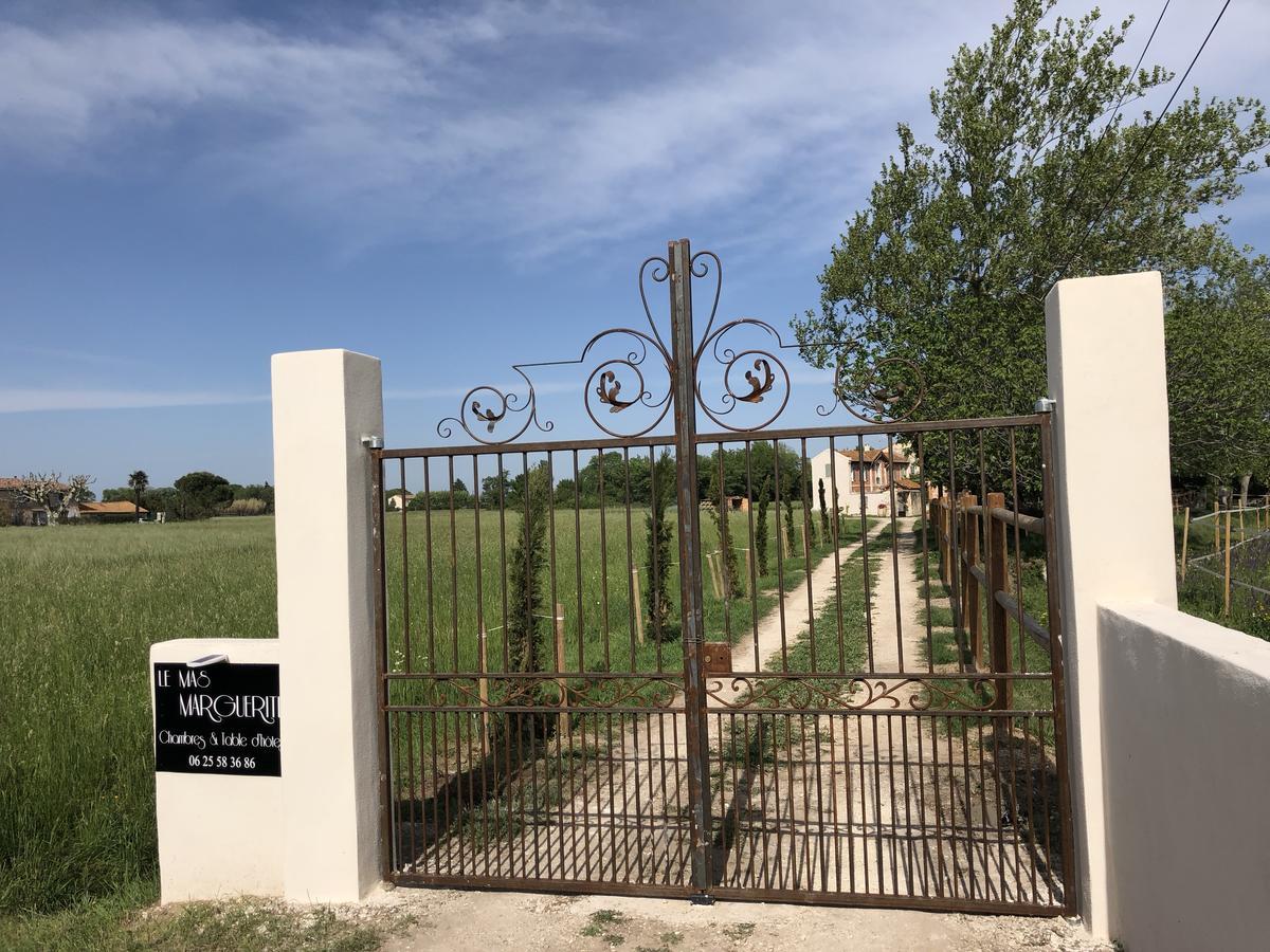 Le Mas Marguerite Arles Luaran gambar