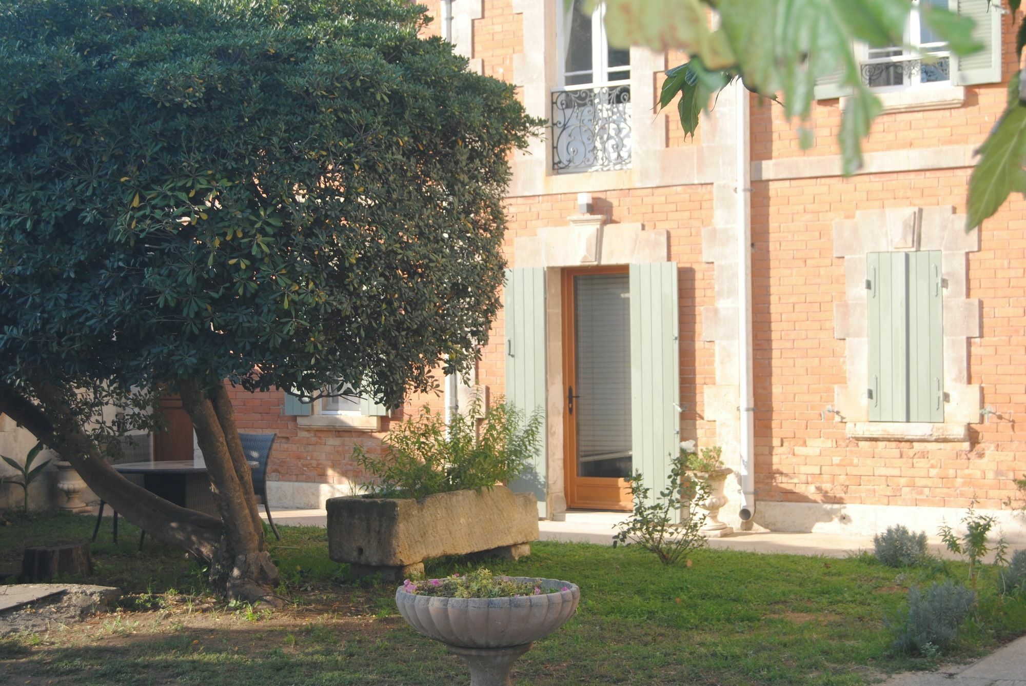 Le Mas Marguerite Arles Luaran gambar